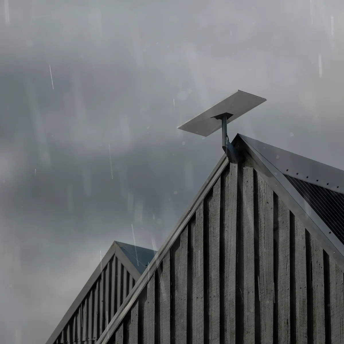 Antena Starlink instalada no telhado sob chuva forte